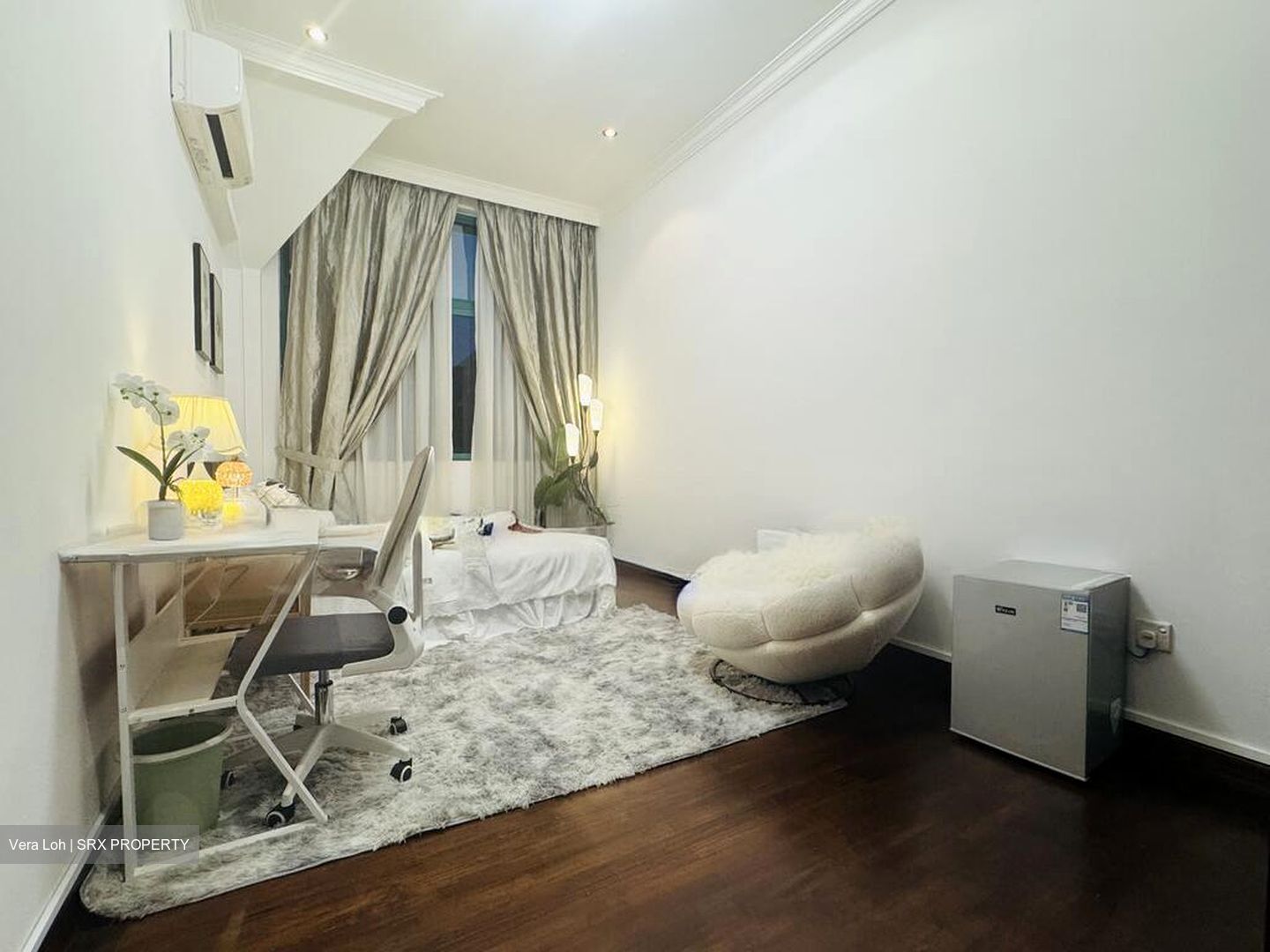 Kew Vale (D16), Terrace #497017541